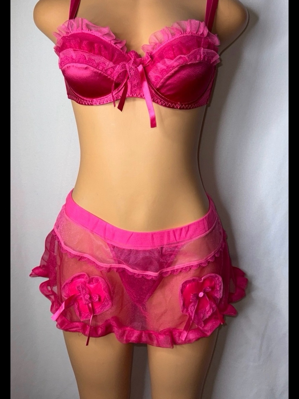 Women's Hot Pink Ruffled Lingerie Set